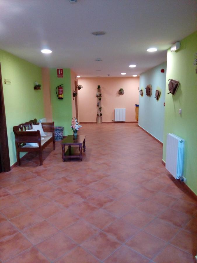 Hostal La Vega Пералехос Экстерьер фото